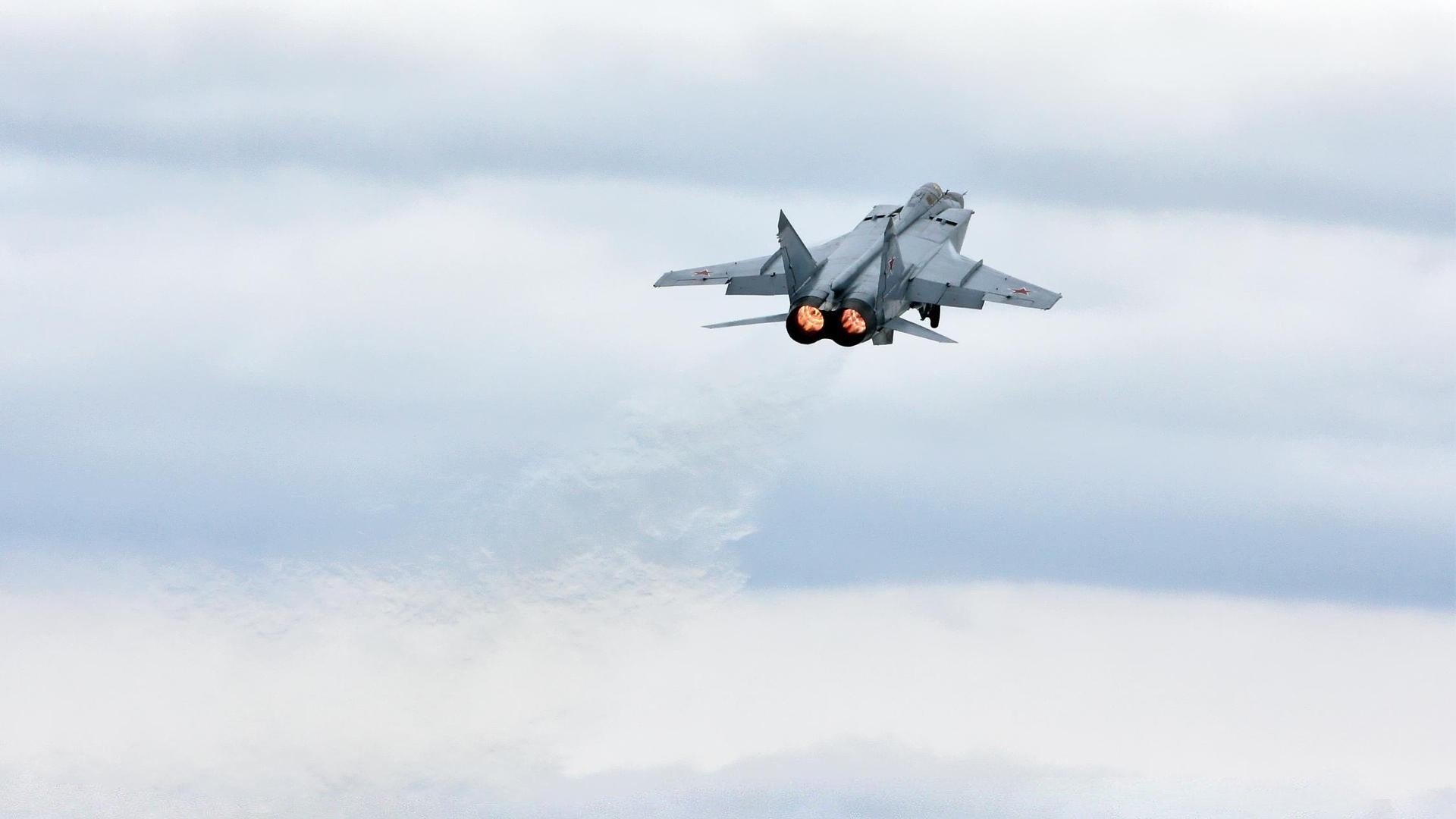 美职篮全明星赛哈登斩获MVP，哈登全明星新秀赛