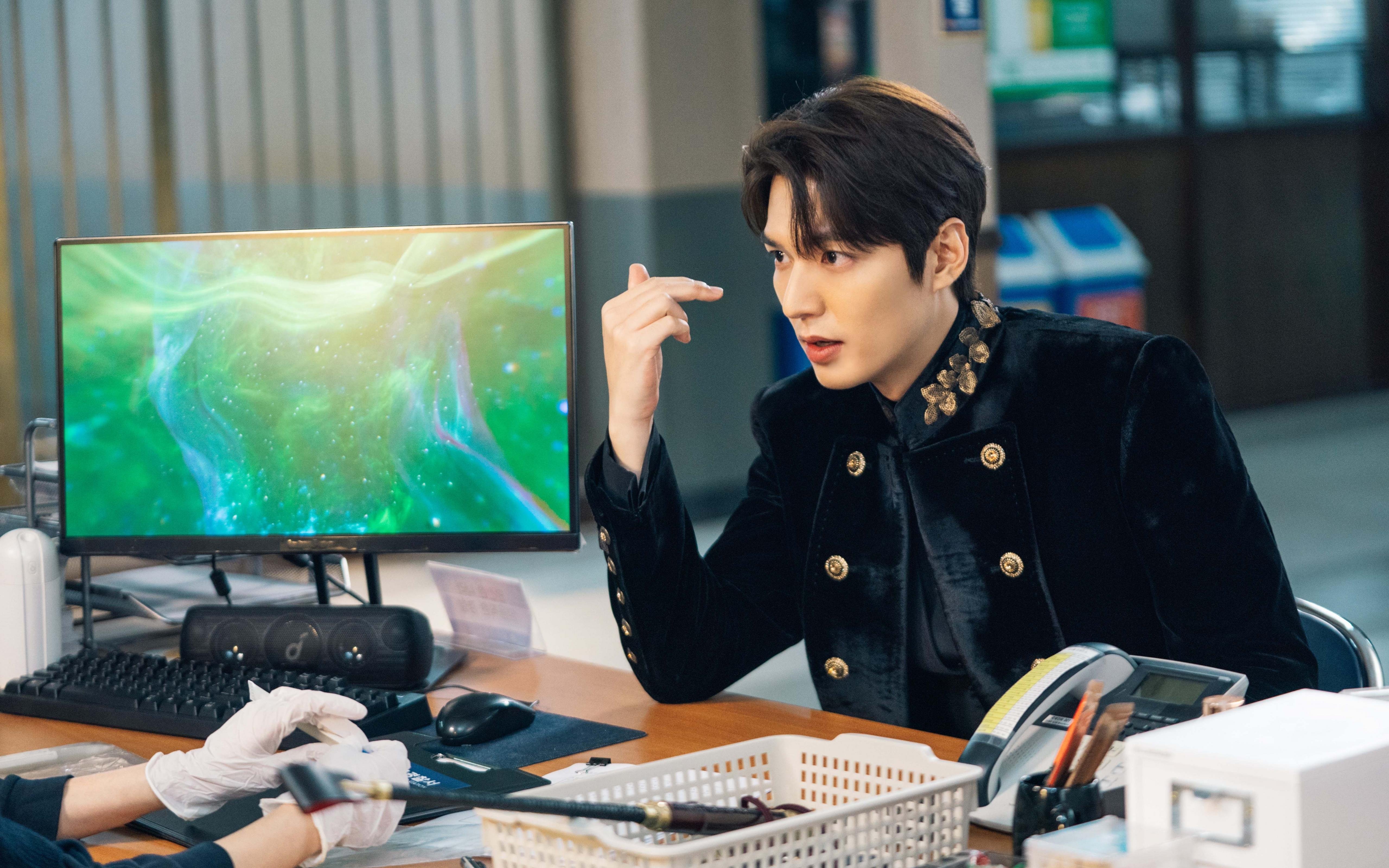 自由泳选手呼吸频率调控精准,自由泳呼吸训练视频