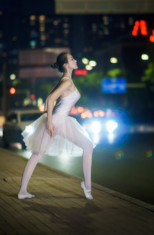 史密斯冲线瞬间掀起观众欢呼，史密斯一