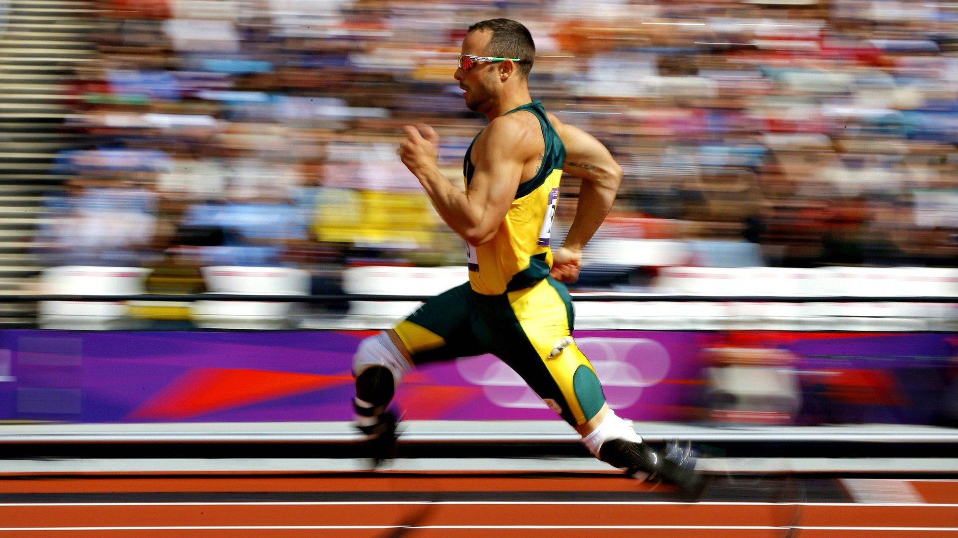 “伊万·戈梅斯:阿根廷美洲狮队的硬汉之选,全面防守与攻击兼备”